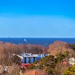 Leo Sea View Apartment