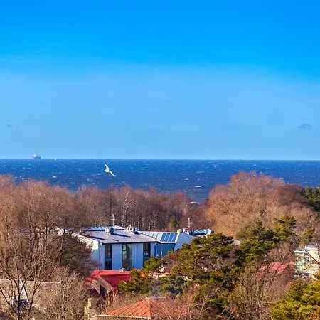 Leo Sea View Apartmán