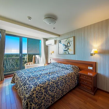 Apartmán Leo Sea View *