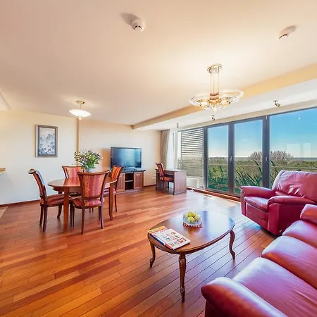 Apartment Leo Sea View *